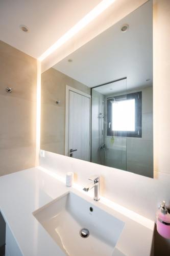 Gallery image of SunilioS Apartments Lefkada in Lefkada Town
