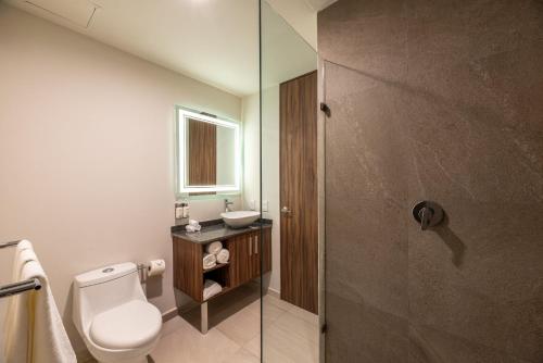 Ένα μπάνιο στο Holiday Inn Tulum by IHG