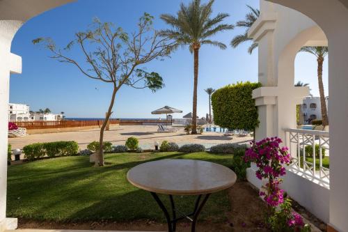Üldine merevaade või majutusasutusest Continental Plaza Beach Resort pildistatud vaade