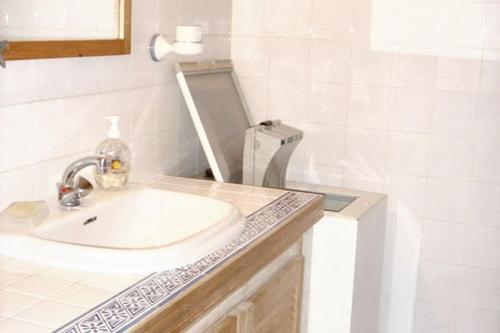 Un baño de Maison charmante, Monticello, vue mer