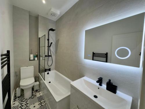 Central London COSY Modern HOME photo 4