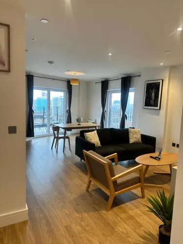 Prestige City Apartment with Magnificent City Views photo 31
