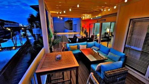 Boathouse Condo, Downtown Destin Harbor, Private Beach Access, Waterfront, on Golf course, Water Taxi pickup photo 1