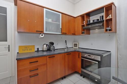 Apartments with WiFi Rijeka - 23155