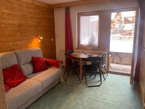 Studio ski aux pieds à l'Altiport, Meribel - FR-1-411-974