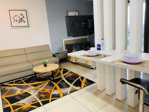 Ruang duduk di Evo Soho Suites Bangi with by Star