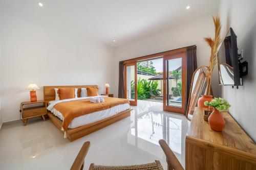 Ένα ή περισσότερα κρεβάτια σε δωμάτιο στο New Stylish Villa with Private Pool - Just a minutes to best Bali Beaches