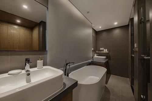 Un baño de T innn - West Lake - Yueshang Yunshe Homestay - Hangzhou Taiziwan Park Branch