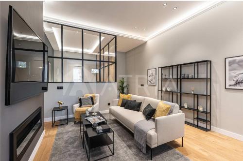 Designer Apartment 3