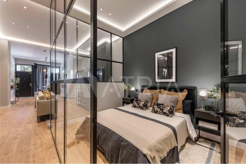 Khu vực ghế ngồi tại Designer Apartment 3