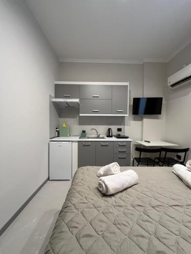 Aura Suite Stadiou