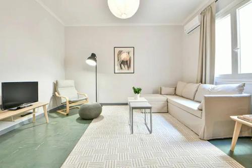 Athenian Suite Stadiou