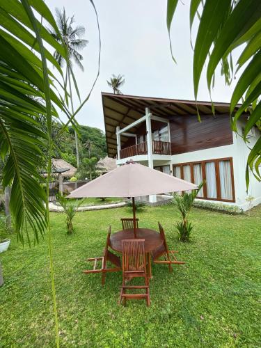 Κήπος έξω από το KaditaS villa