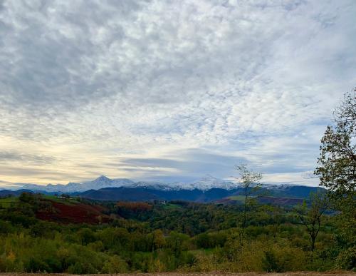 Photo de la galerie de l'établissement Maison neuve face aux Pyrénées, à Loucrup