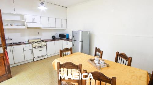 Kuchyň nebo kuchyňský kout v ubytování Casa Chacón