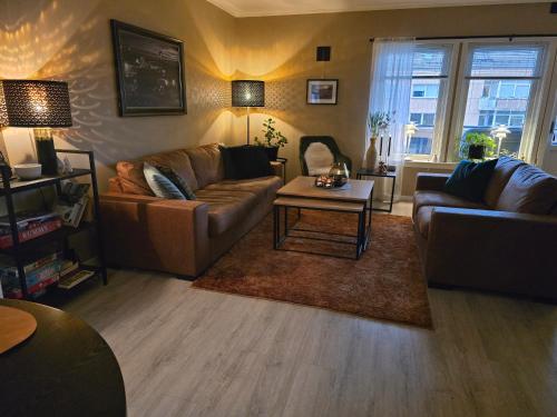 Et opholdsområde på Koselig og moderne leilighet, meget sentralt i Narvik med gratis parkering!