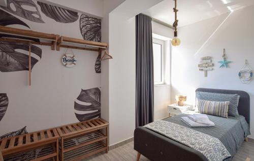 Ένα ή περισσότερα κρεβάτια σε δωμάτιο στο Gorgeous Apartment In Falerna Marina