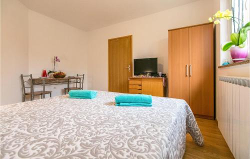 Awesome Apartment In Pula With Wifi