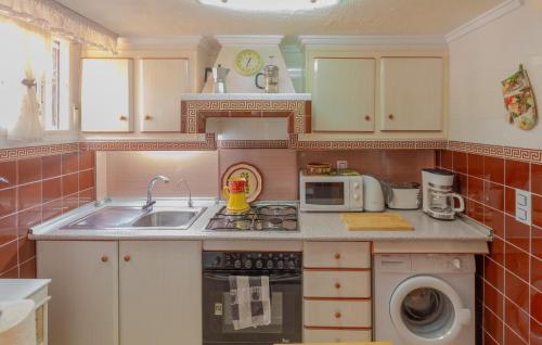 2 Bedroom Amazing Apartment In Torrevieja