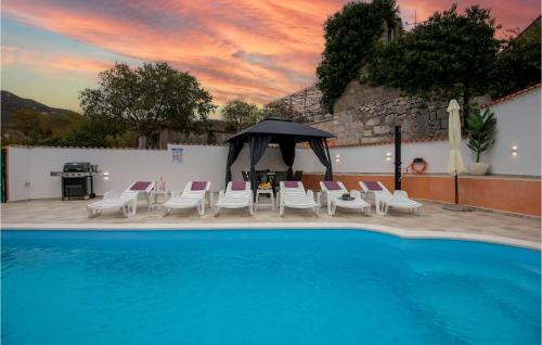 Gallery image of Amazing Home In Mijaca in Mijaca