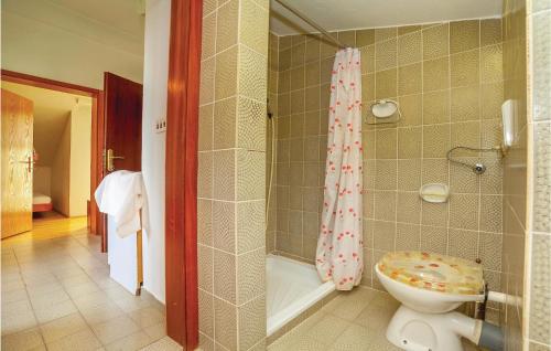 Beautiful Apartment In Crikvenica With Wifi