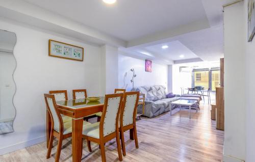 2 Bedroom Beautiful Apartment In Benidorm