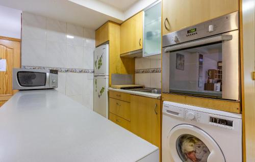 2 Bedroom Beautiful Apartment In Benidorm