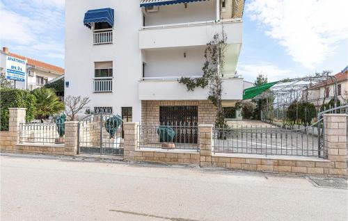 Awesome Apartment In Kastel Stafilic With Wifi