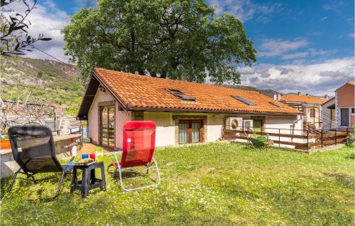 2 Bedroom Amazing Apartment In Bakar