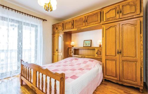 Nice Apartment In Novi Vinodolski