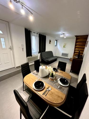 Photo de la galerie de l'établissement Duplex, wifi, linge, parking, à Roanne