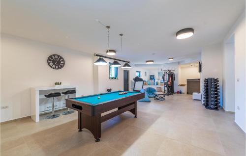 Cozy Home In Biograd Na Moru With Sauna