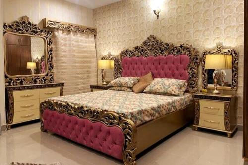 Majestic 2 Bedroom CONDO 1 Minute from GIGA Mall