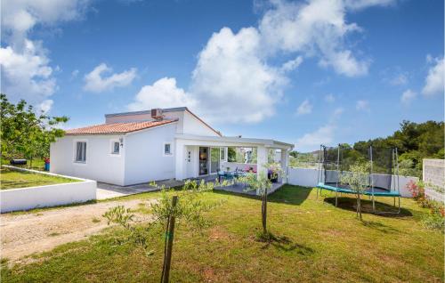 Two-Bedroom Holiday Home In Fazana