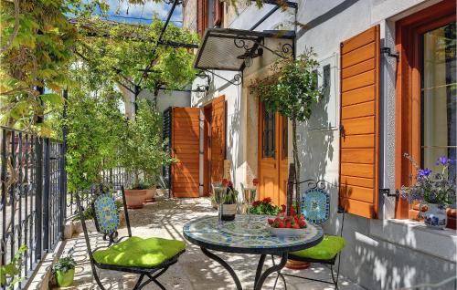 Gorgeous Home In Krnica With Wifi