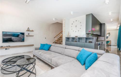 Lovely Home In Makarska