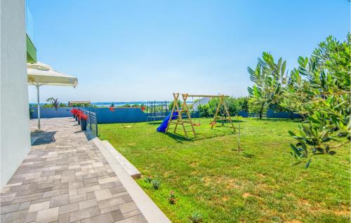 Fotografie z fotogalerie ubytování Stunning Home In Vrsi v destinaci Vrsi