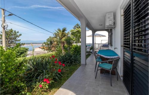 2 Bedroom Lovely Apartment In Dramalj