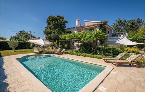 Awesome Home In Krnica