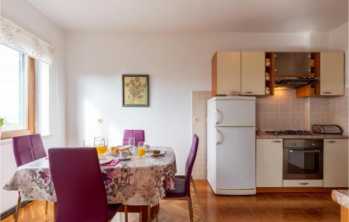 Lovely Apartment In Novi Vinodolski
