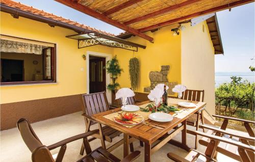 3 Bedroom Lovely Home In Lovran