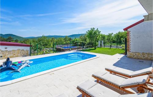 Nice Home In Gornji Muc With Wifi