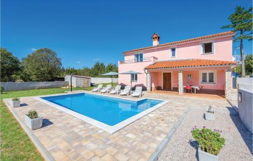 Stunning Home In Plomin With Wifi