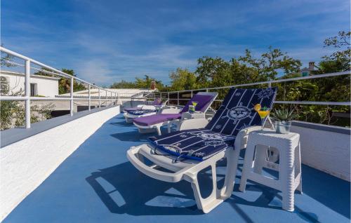 Gorgeous Apartment In Malinska With Wifi