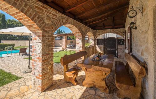 Awesome Home In Porec