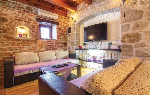 Awesome Home In Porec