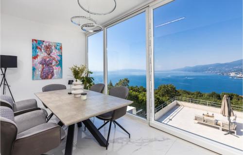 Beach Front Apartment In Rijeka