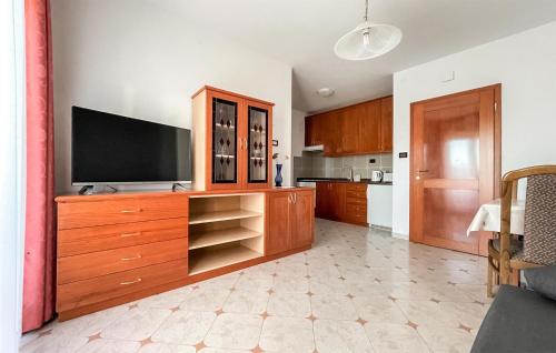 Stunning Apartment In Nova Vas