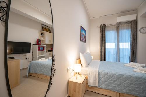 City Center Studio for 2 by MPS