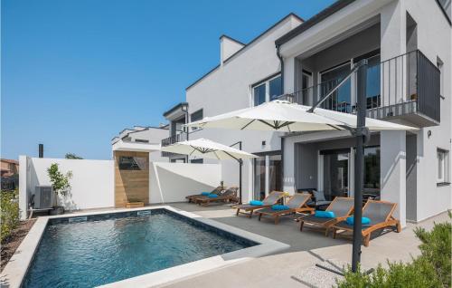 4 Bedroom Stunning Home In Nova Vas